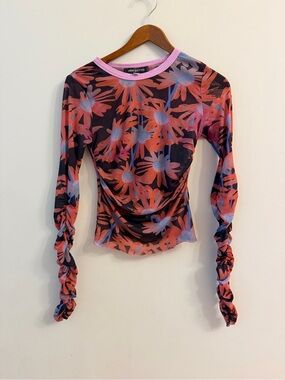 Urban Outfitters Pink Coral Floral Ruched Long-Sleeve Tee mesh